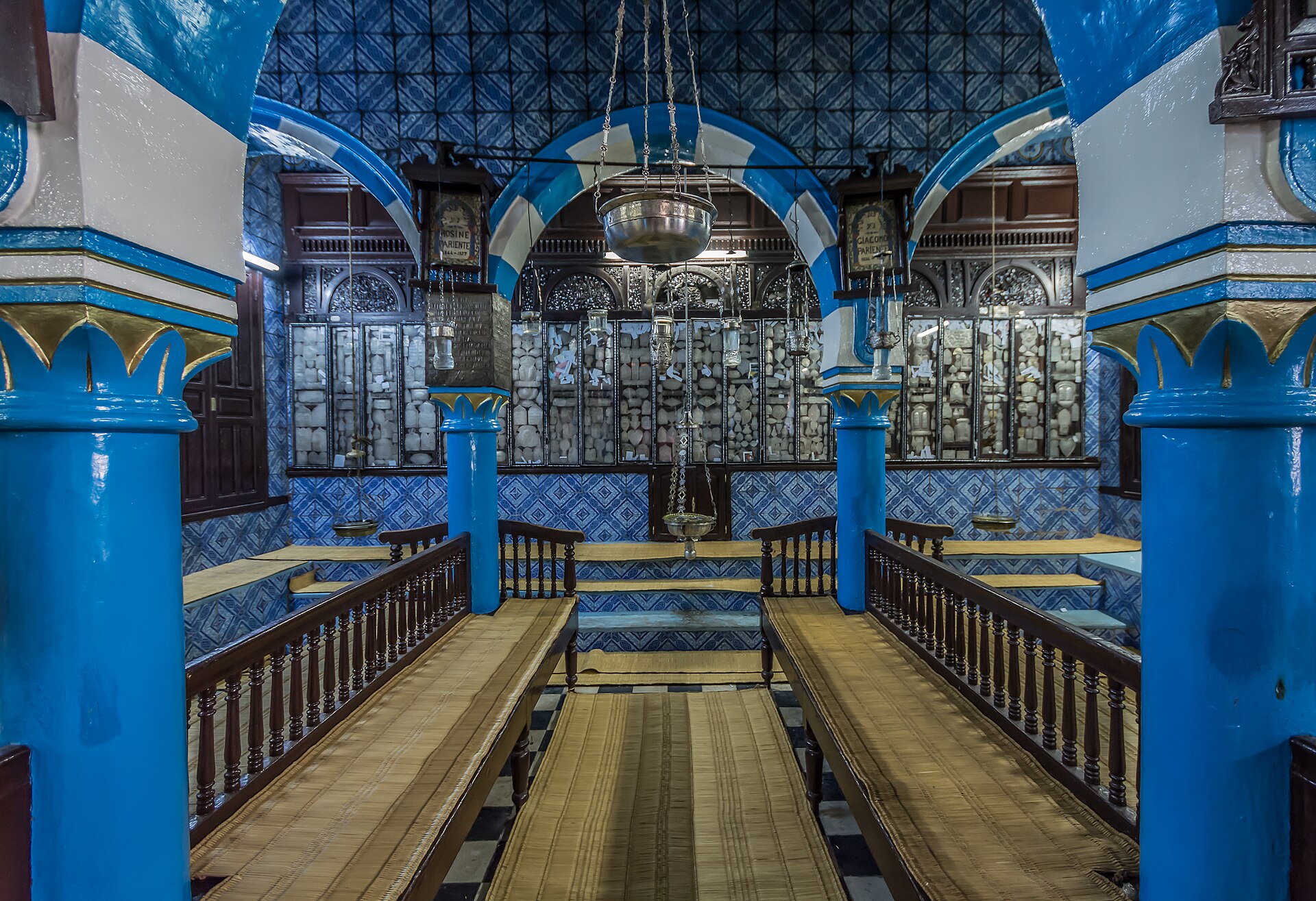Synagogue de la Ghriba, intérieur historique